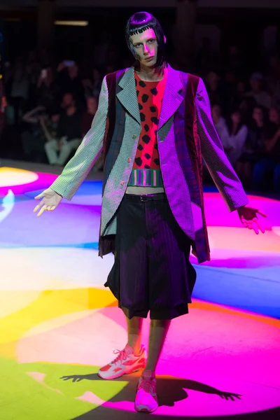 Look 13